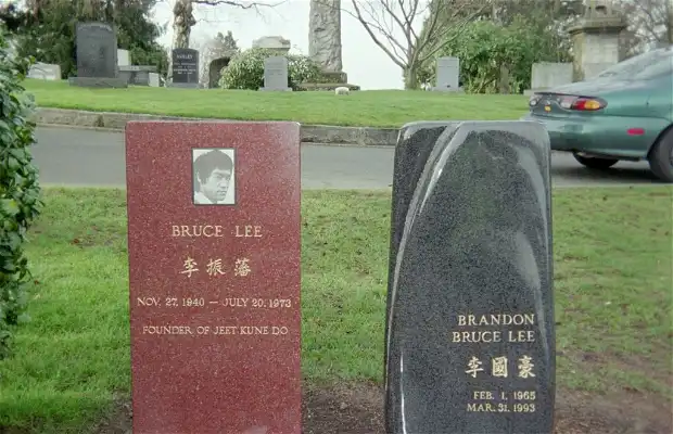 Bruce Lee Grave Site 