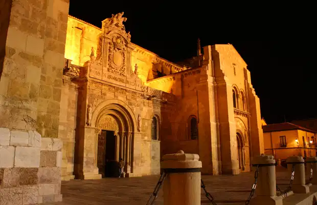 Fotos Real Colegiata de San Isidoro Real Colegiata de San Isidoro