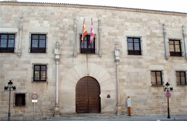 Palacio de Blasco Núñez Vela Ávila: 2 opiniones y 9 fotos