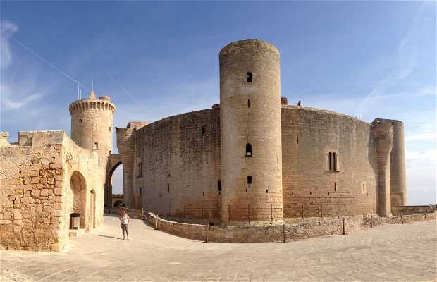 Castillo de Bellver en Palma de Mallorca: 66 opiniones y 177 fotos
