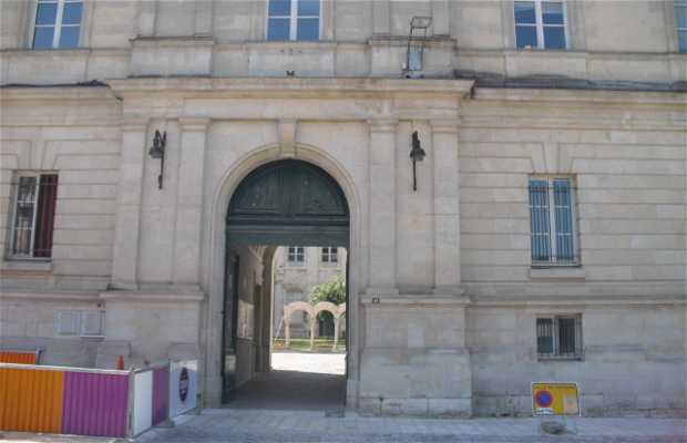 Office De Tourisme Poitiers à