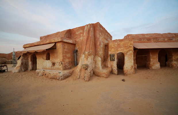 Fotos Star Wars: Mos Spa (Planeta Tatooine) Star Wars: Mos Spa (Planeta Tatooine)